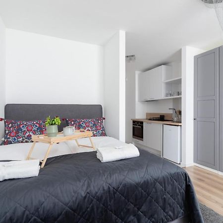 Elegant Pet-Friendly Studio In Krakow By Noclegi Renters Exterior photo